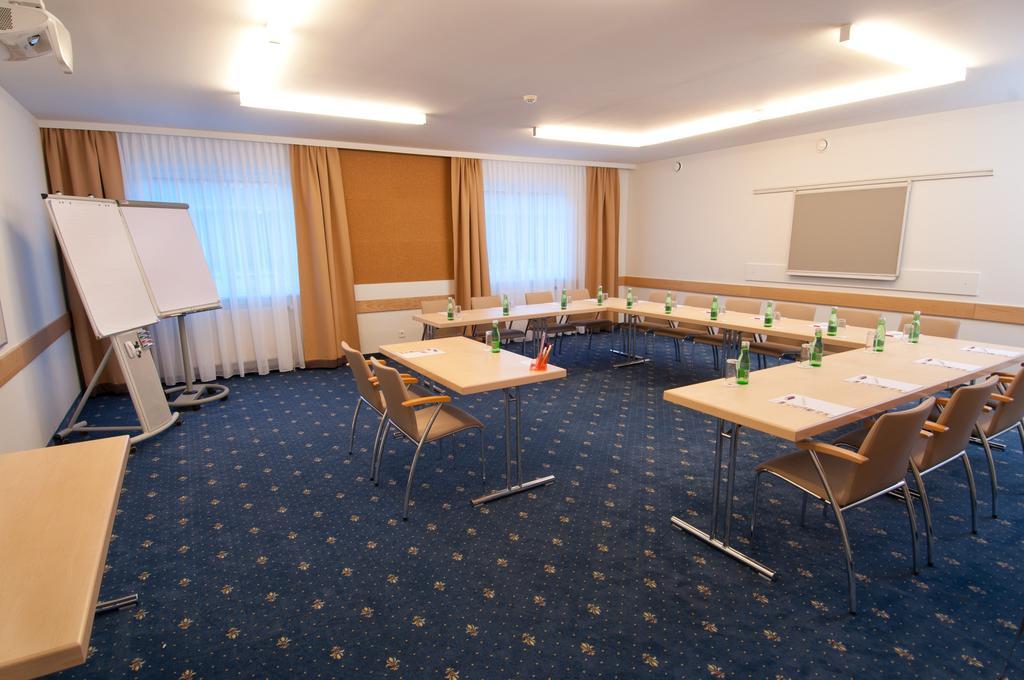 City Hotel Stockerau Hotel