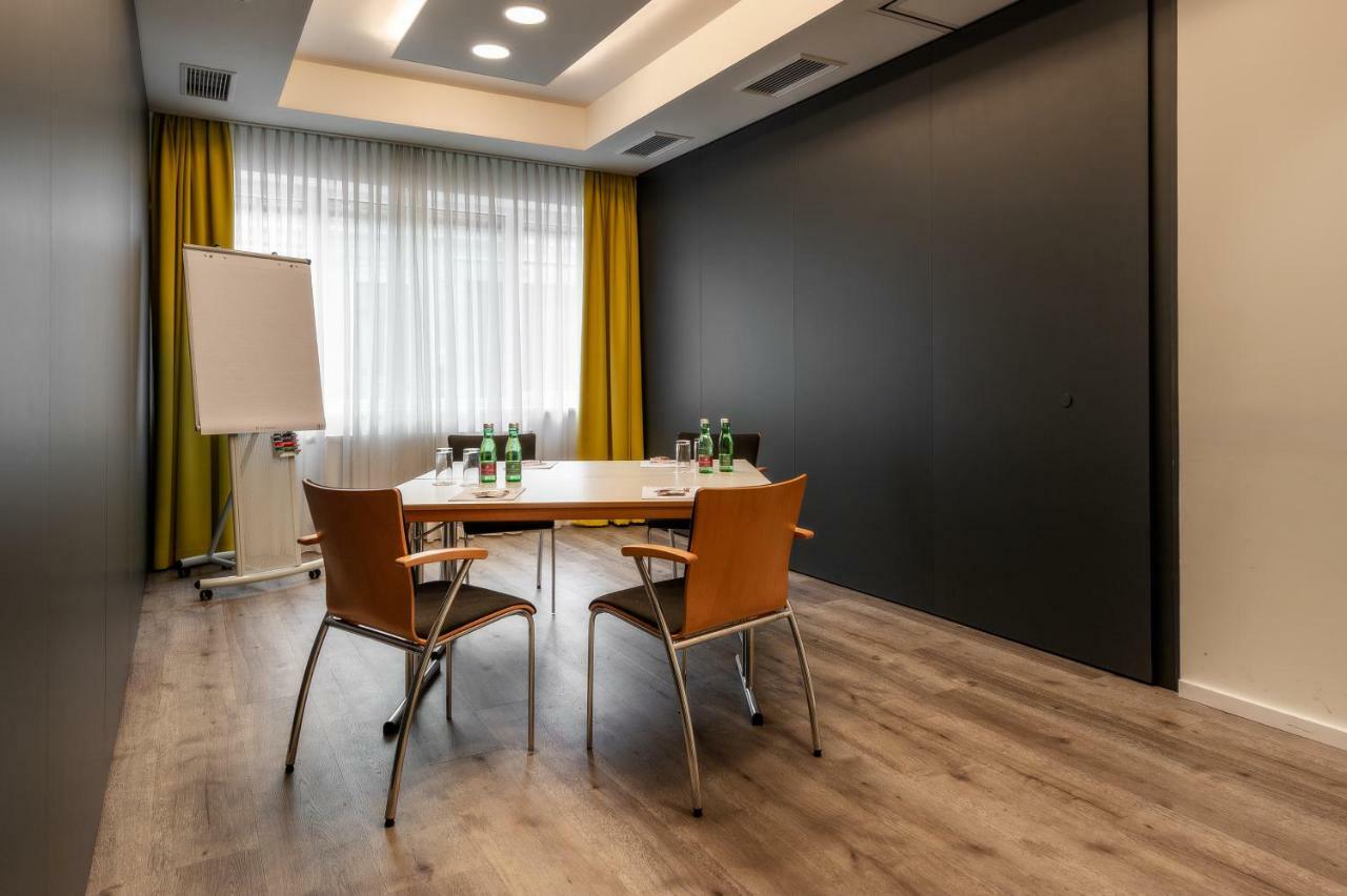City Hotel Stockerau Hotel
